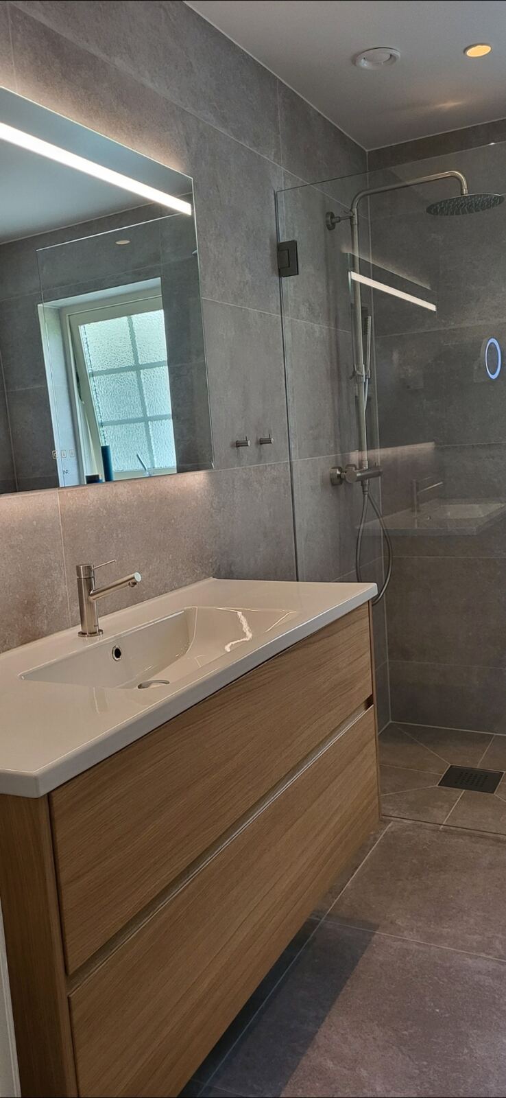 Designbadrum · Hovås